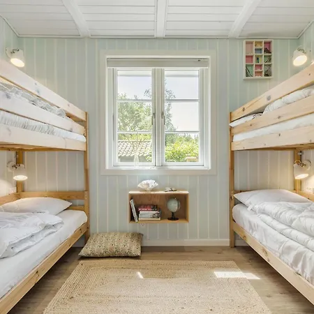 Pet Friendly In With House A Panoramic View Holiday home *